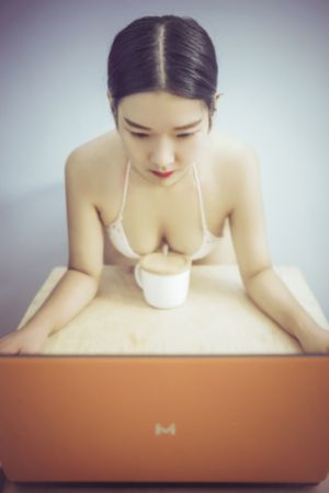 欧美日韩精品一区二区公司_剧情片免费全集观看
