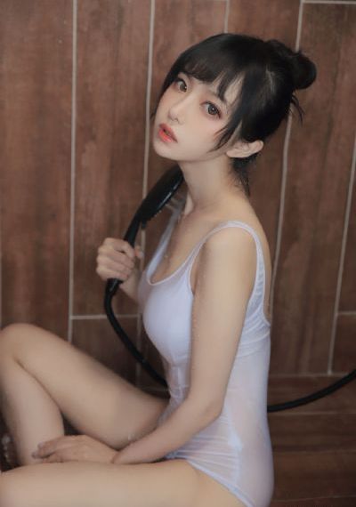 亚洲精品综合欧美二区在线播放_1080P高清完整版播放