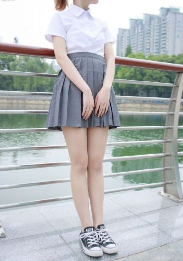 极品日韩AV超短裙美女图片高清_BD韩语动漫免费观看