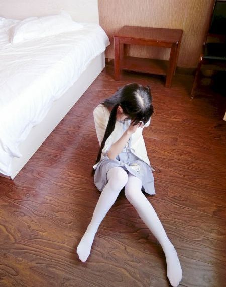 后宫调教跪趴羞辱贱妾视频_720免费高清观看