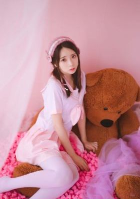 美女露胸和屁股视频软件_剧情片电影完整版在线观看