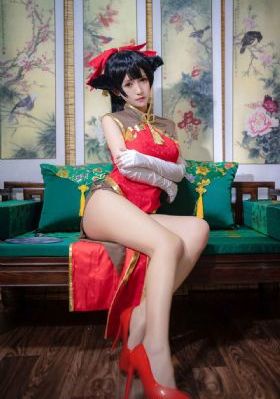美女用大胸与男生靠逼_4K视频大全